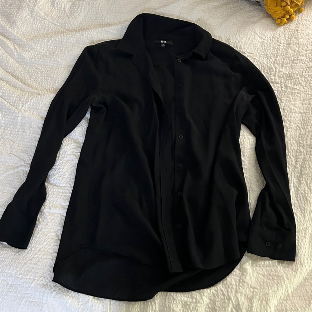Uniqlo Classic Black Shirt